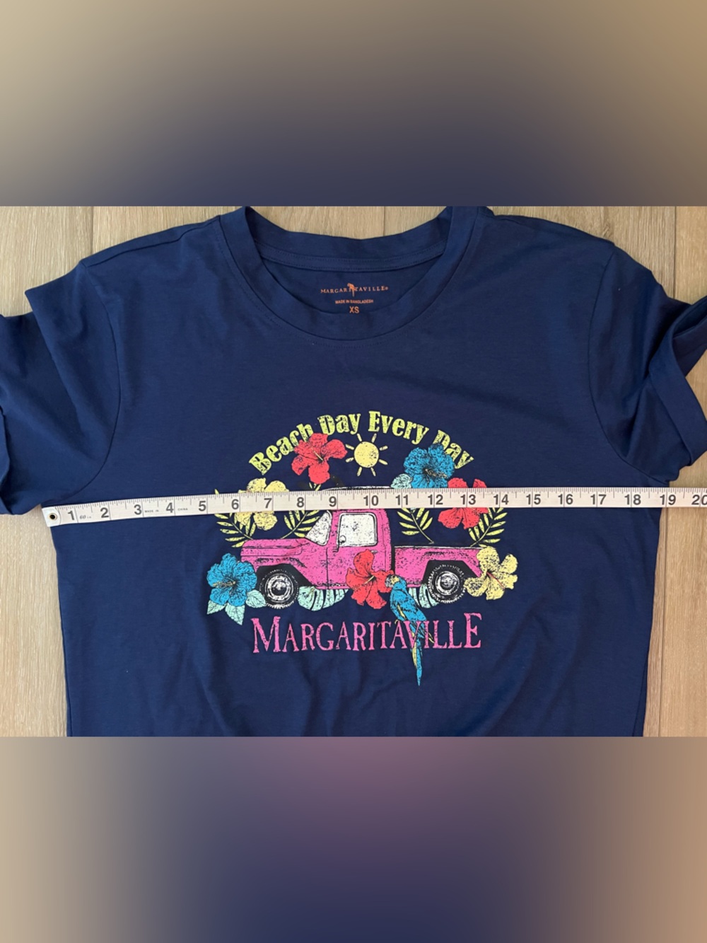 MARGARITAVILLE Beach Day Every Day Graphic Top NWT - Picture 5 of 8